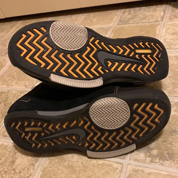 Nike Bball Zoom Shoes - Picture 13 of 16